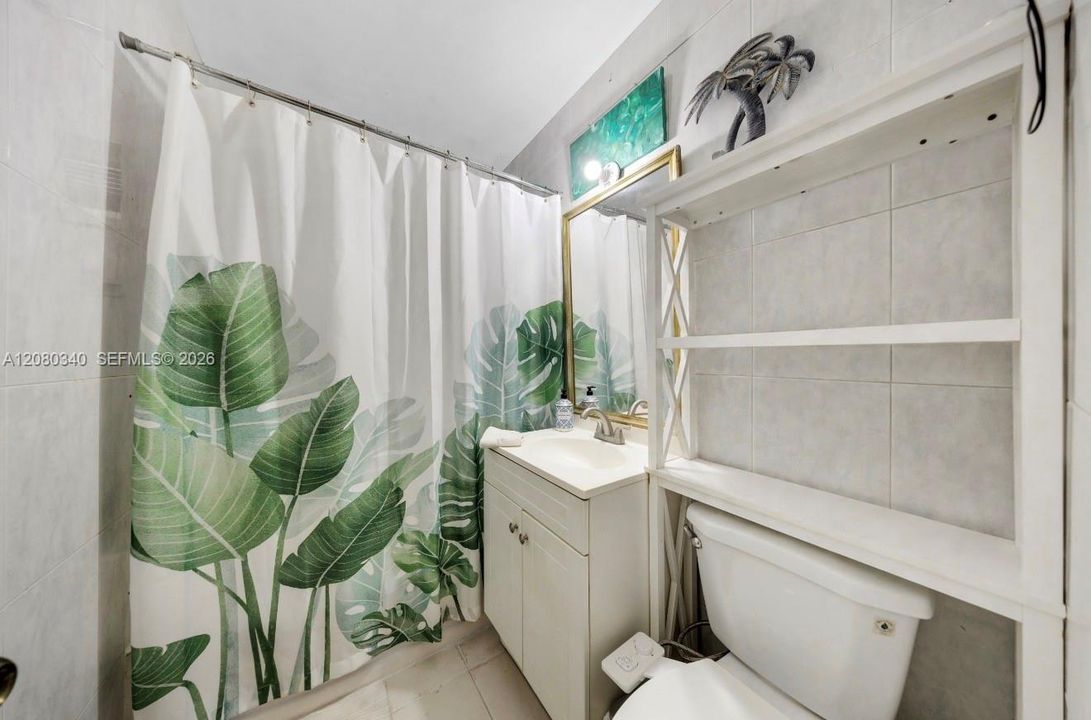 En Venta: $460,000 (3 camas, 2 baños, 1378 Pies cuadrados)
