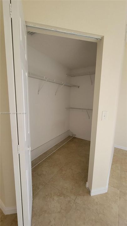 For Rent: $2,600 (3 beds, 2 baths, 1316 Square Feet)