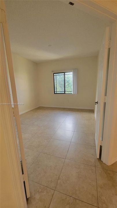 For Rent: $2,600 (3 beds, 2 baths, 1316 Square Feet)