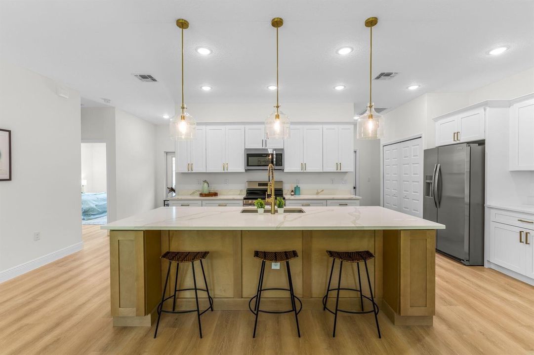 8125-104th-Ave-HigMedia-020