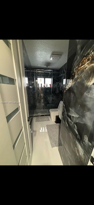 For Rent: $5,200 (4 beds, 2 baths, 1718 Square Feet)