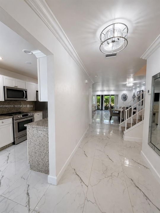 На продажу: $395,000 (2 спален, 2 ванн, 1426 Квадратных фут)