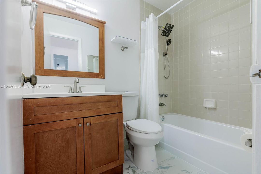 For Sale: $525,000 (3 beds, 2 baths, 1240 Square Feet)