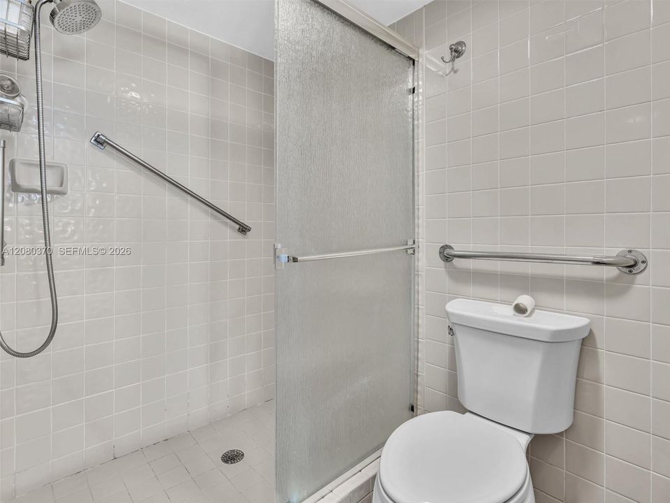 На продажу: $295,000 (2 спален, 2 ванн, 1500 Квадратных фут)