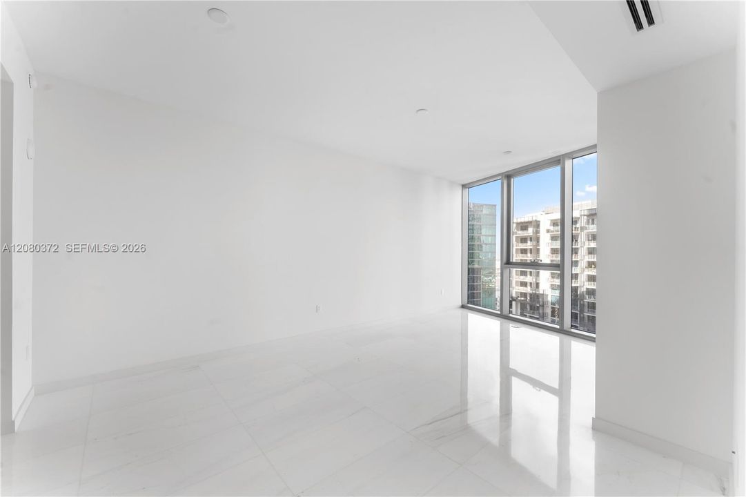 For Rent: $20,000 (3 beds, 3 baths, 2422 Square Feet)