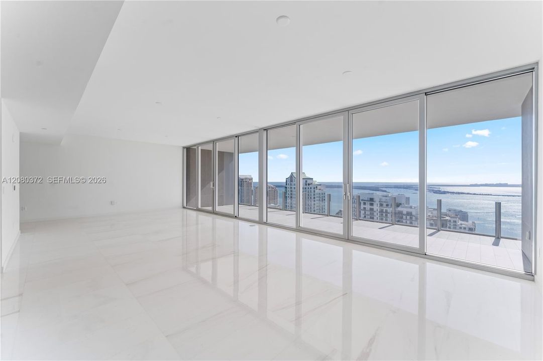 For Rent: $20,000 (3 beds, 3 baths, 2422 Square Feet)