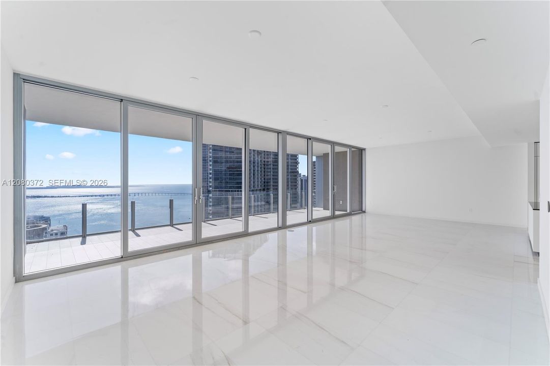 For Rent: $20,000 (3 beds, 3 baths, 2422 Square Feet)