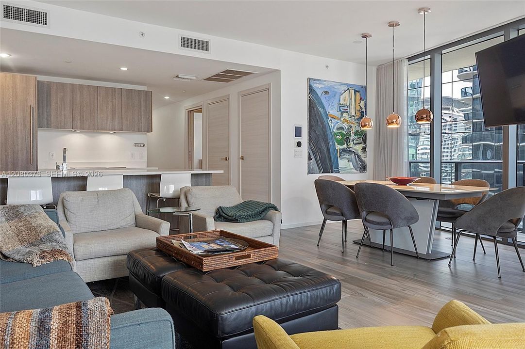En Renta: $8,000 (3 camas, 3 baños, 1334 Pies cuadrados)