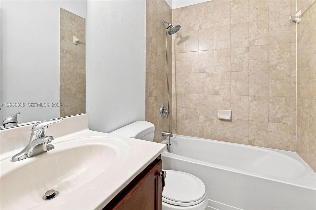 For Sale: $335,000 (3 beds, 2 baths, 1325 Square Feet)