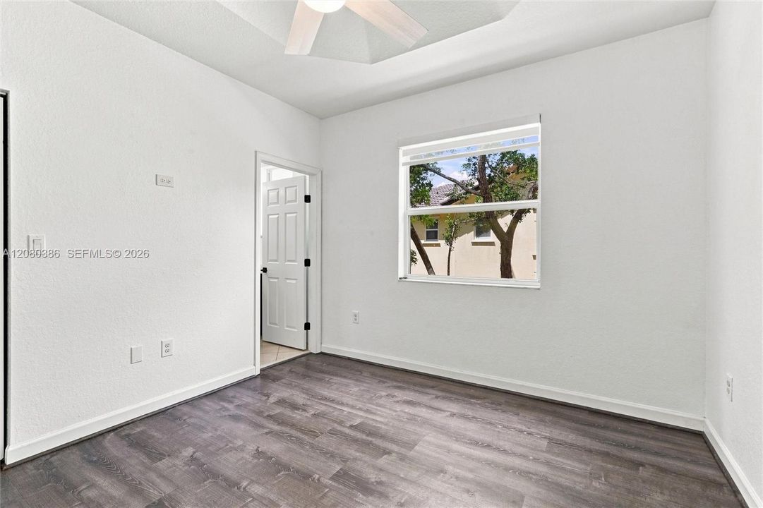 For Sale: $335,000 (3 beds, 2 baths, 1325 Square Feet)