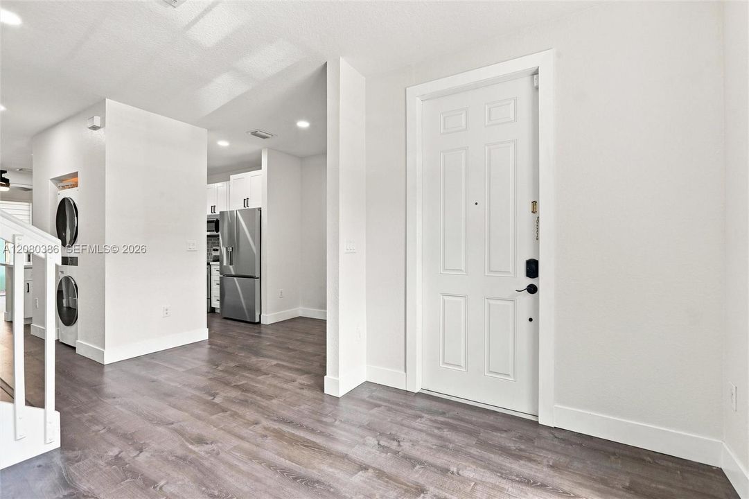 For Sale: $335,000 (3 beds, 2 baths, 1325 Square Feet)