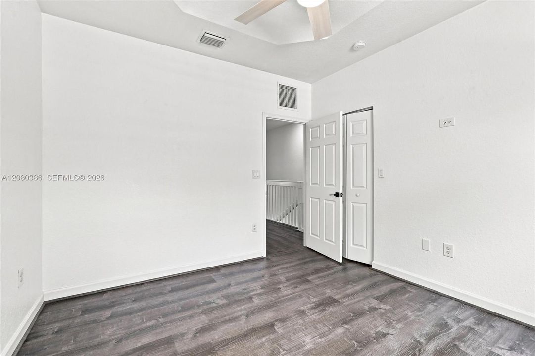 For Sale: $335,000 (3 beds, 2 baths, 1325 Square Feet)