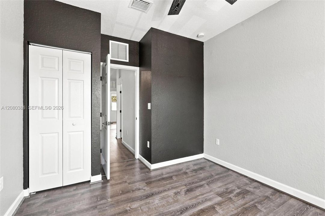 For Sale: $335,000 (3 beds, 2 baths, 1325 Square Feet)