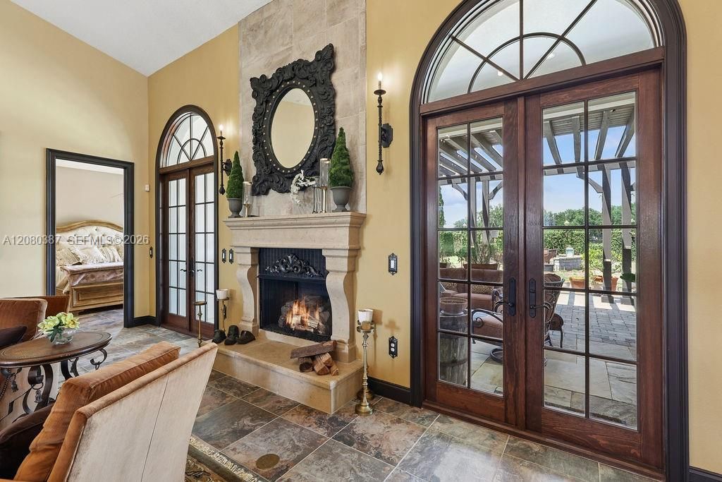 For Sale: $3,899,000 (4 beds, 4 baths, 3188 Square Feet)