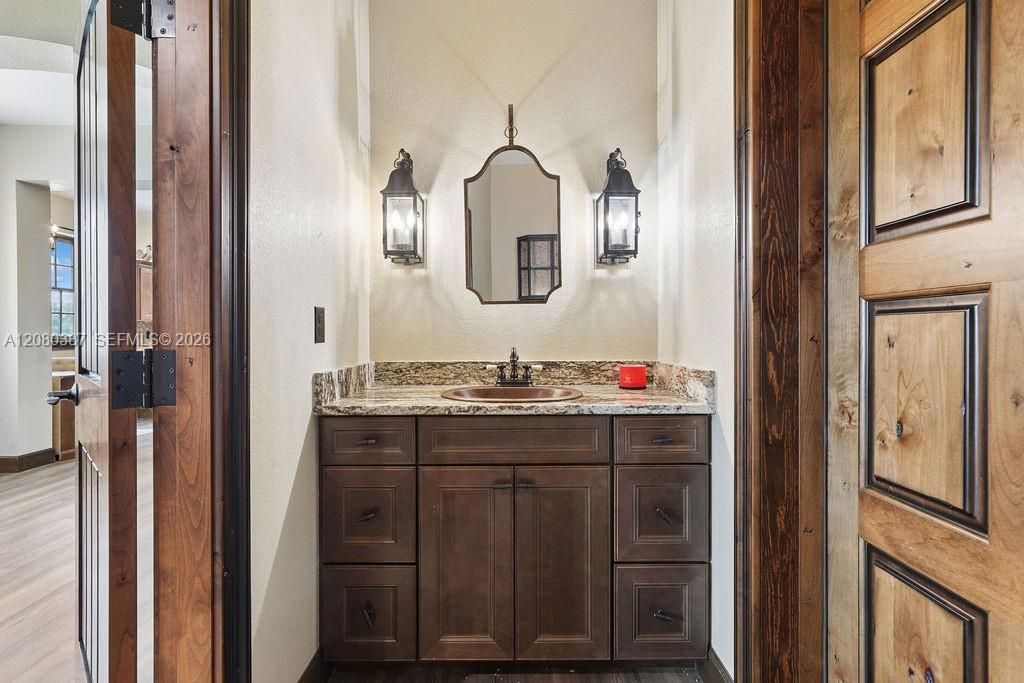 For Sale: $3,899,000 (4 beds, 4 baths, 3188 Square Feet)
