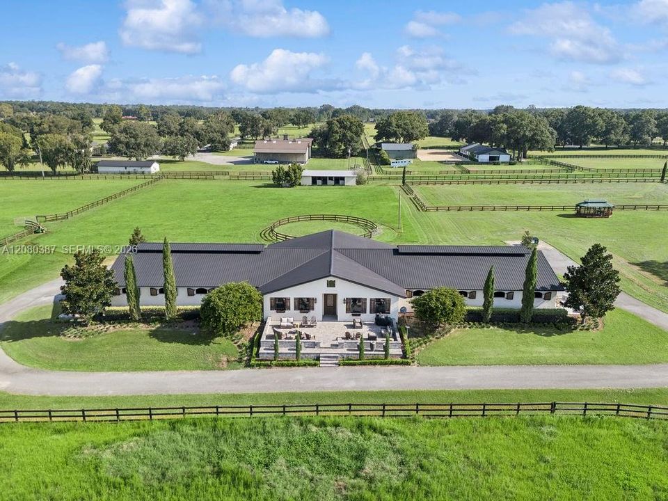 For Sale: $3,899,000 (4 beds, 4 baths, 3188 Square Feet)