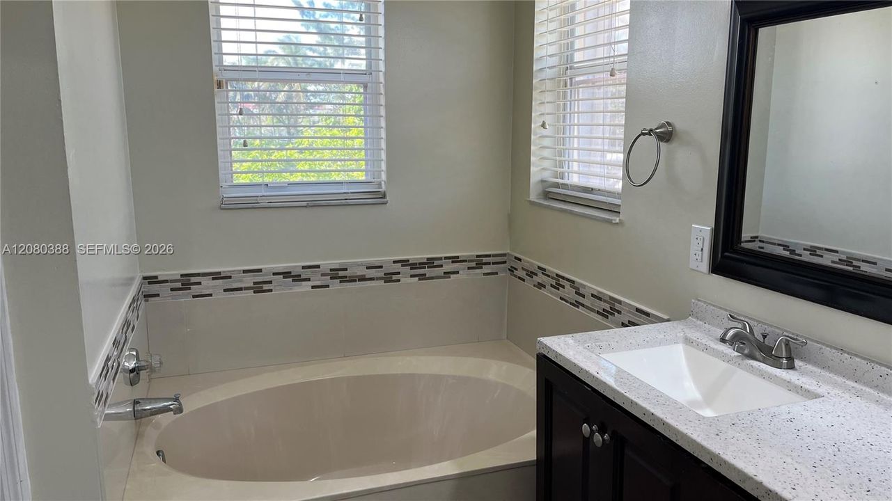 For Sale: $750,000 (4 beds, 2 baths, 2078 Square Feet)