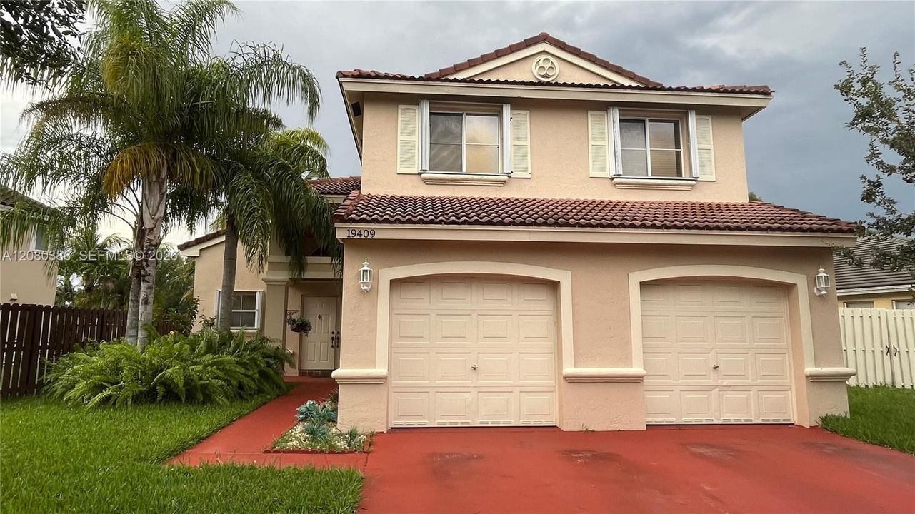For Sale: $750,000 (4 beds, 2 baths, 2078 Square Feet)