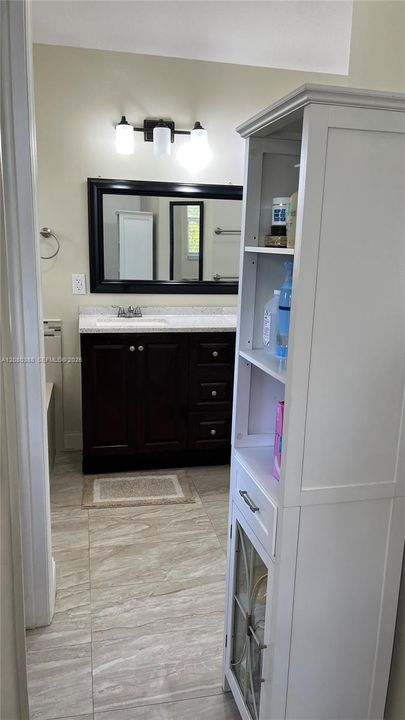 For Sale: $750,000 (4 beds, 2 baths, 2078 Square Feet)