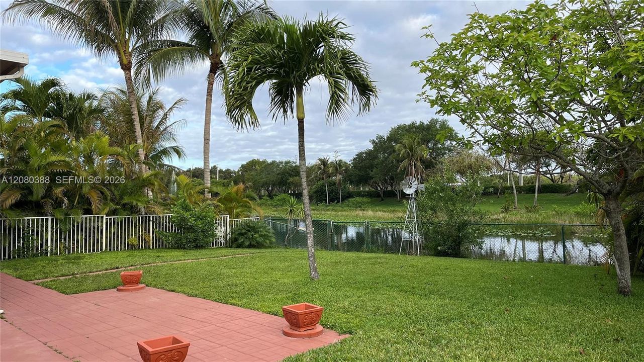 For Sale: $750,000 (4 beds, 2 baths, 2078 Square Feet)