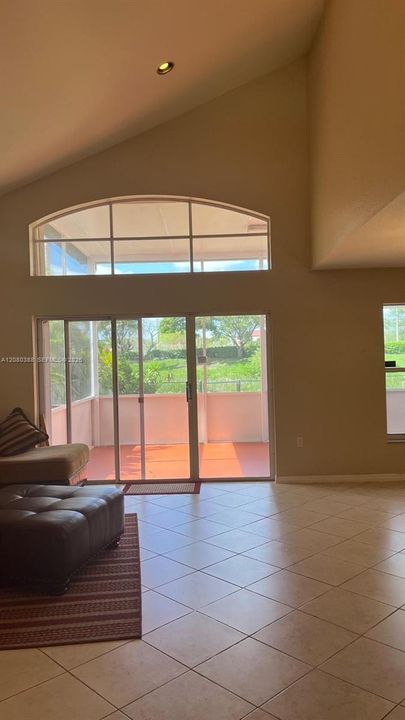 For Sale: $750,000 (4 beds, 2 baths, 2078 Square Feet)
