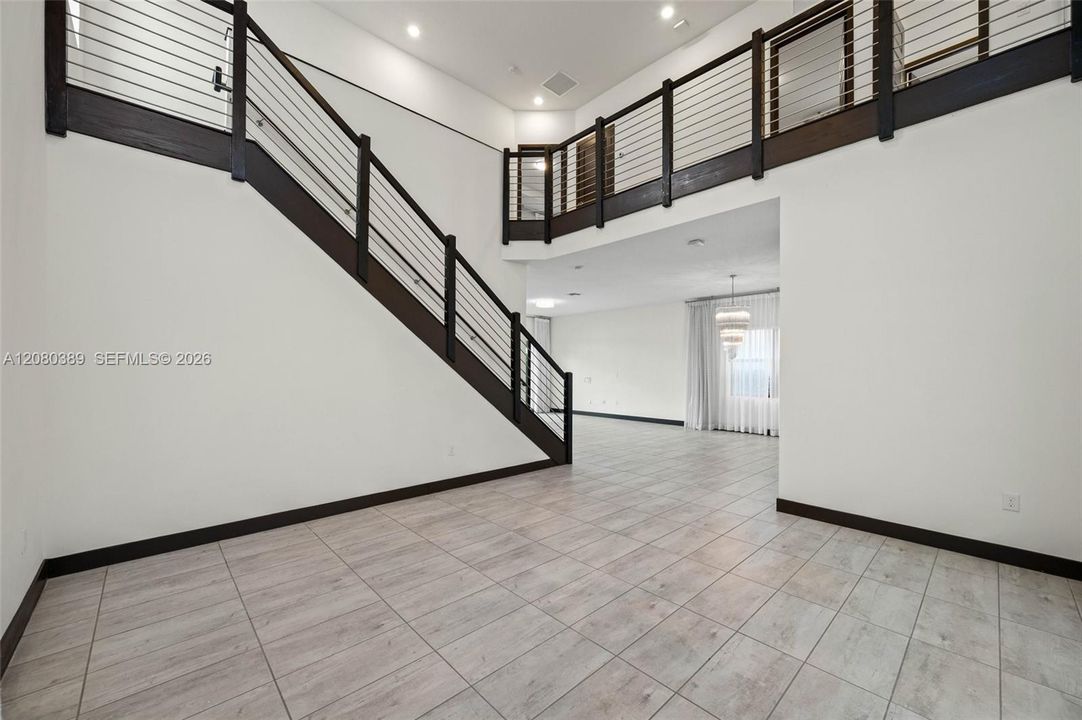 For Sale: $1,150,000 (4 beds, 3 baths, 2582 Square Feet)