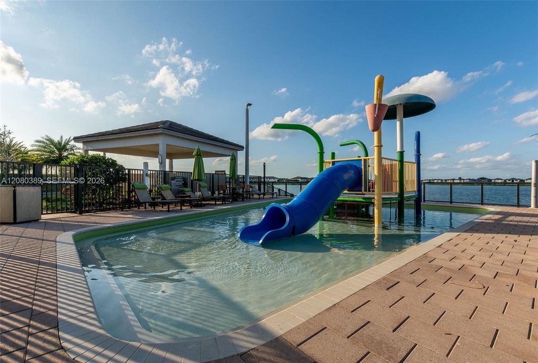 For Sale: $1,150,000 (4 beds, 3 baths, 2582 Square Feet)