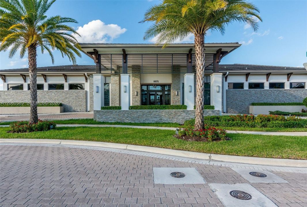 For Sale: $1,150,000 (4 beds, 3 baths, 2582 Square Feet)