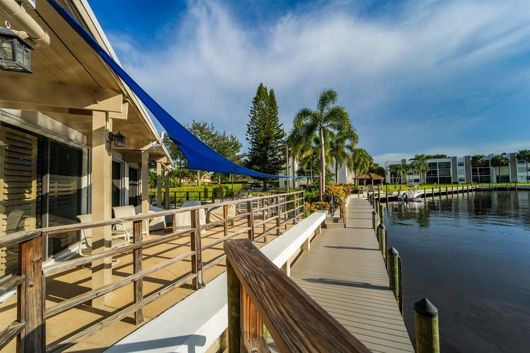 1950 Sw palm city rd 6 207-7