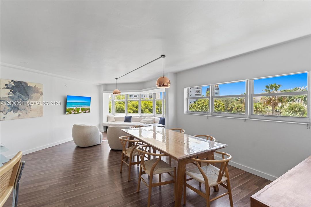 For Rent: $3,400 (1 beds, 1 baths, 830 Square Feet)