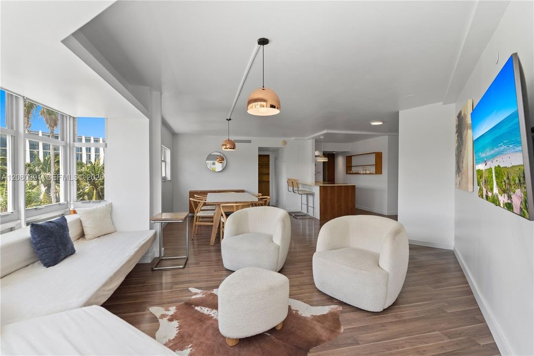 For Rent: $3,400 (1 beds, 1 baths, 830 Square Feet)