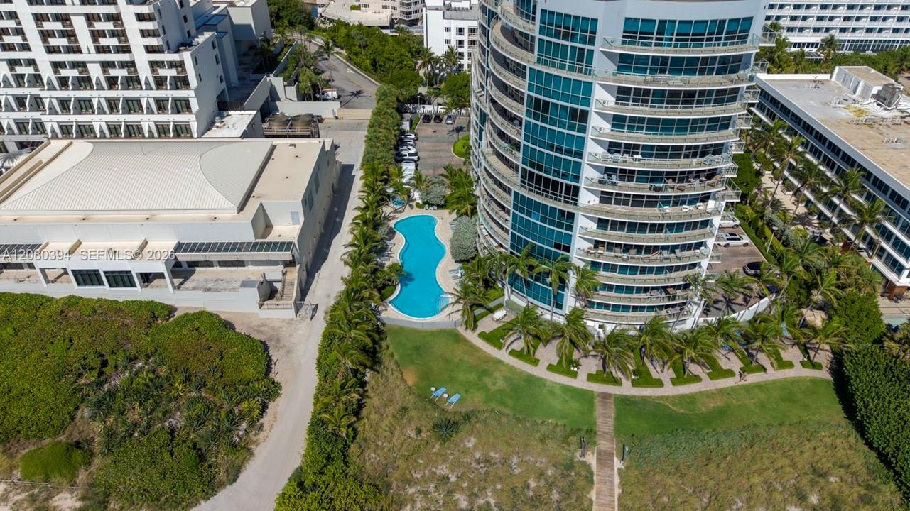 For Sale: $915,000 (1 beds, 1 baths, 1465 Square Feet)