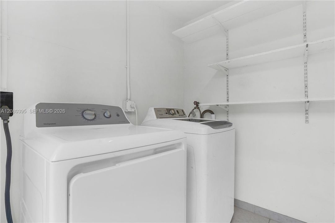 For Rent: $4,250 (4 beds, 3 baths, 1950 Square Feet)