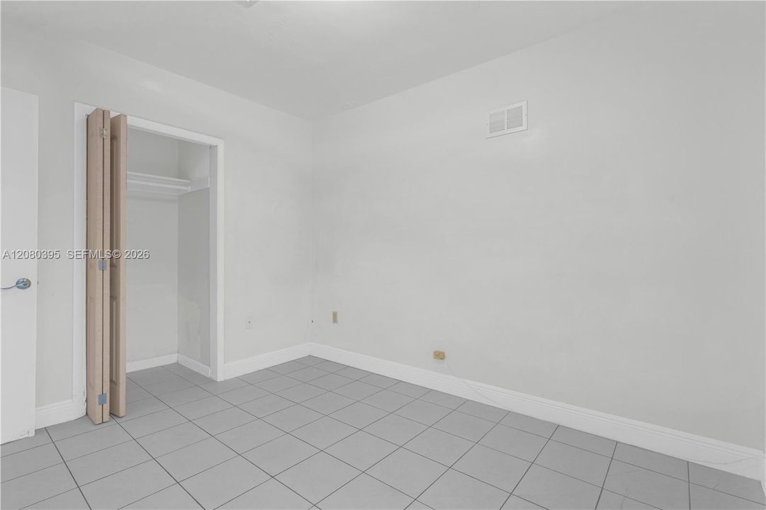 For Rent: $4,250 (4 beds, 3 baths, 1950 Square Feet)