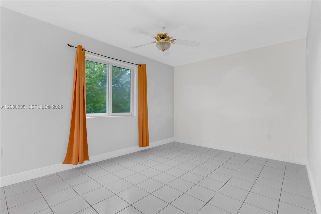 For Rent: $4,250 (4 beds, 3 baths, 1950 Square Feet)