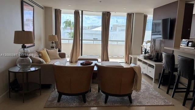 В аренду: $4,500 (3 спален, 2 ванн, 1600 Квадратных фут)