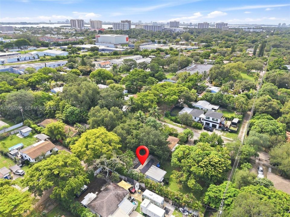 For Rent: $3,800 (3 beds, 2 baths, 1037 Square Feet)