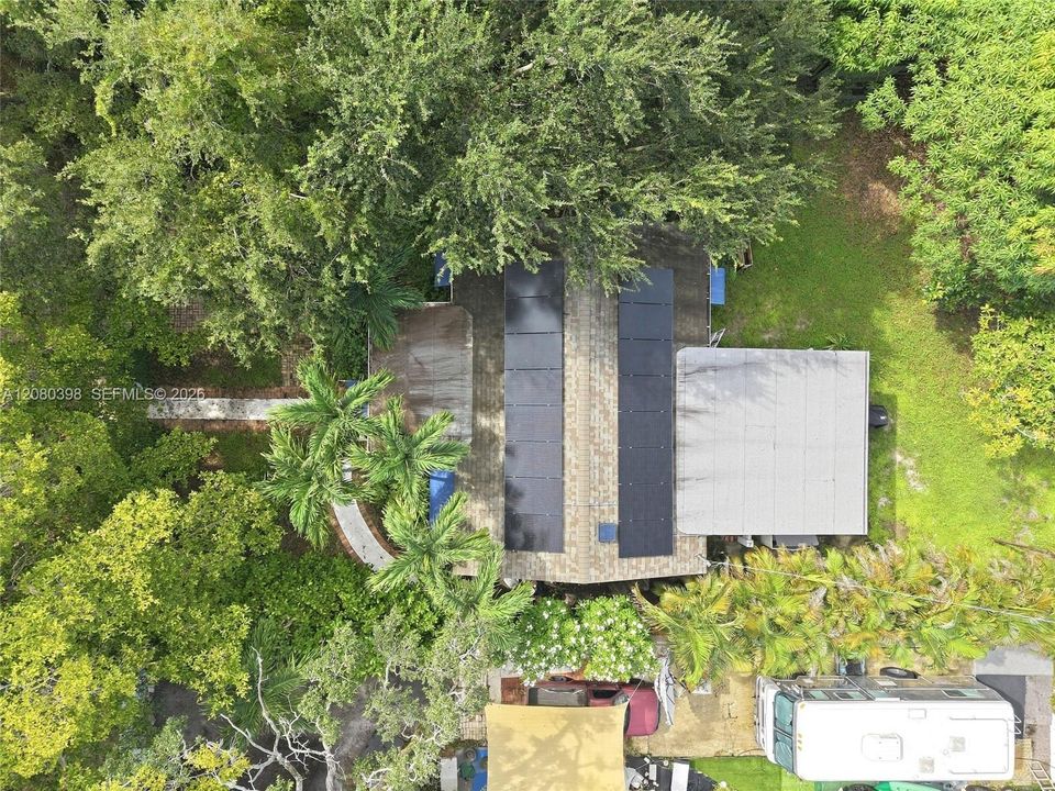 For Rent: $3,800 (3 beds, 2 baths, 1037 Square Feet)