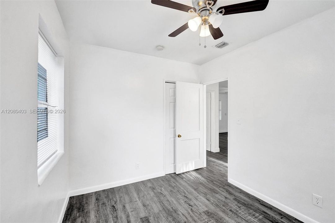 For Sale: $435,000 (3 beds, 2 baths, 1103 Square Feet)
