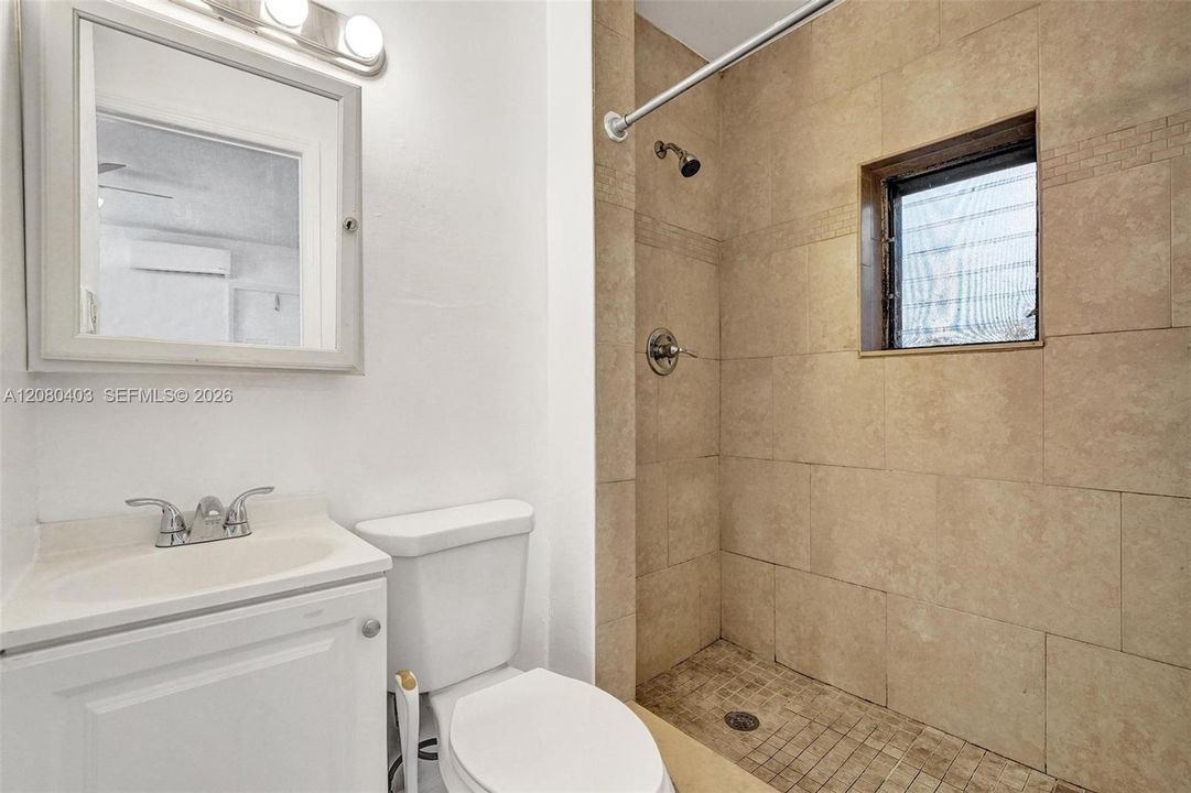 For Sale: $435,000 (3 beds, 2 baths, 1103 Square Feet)