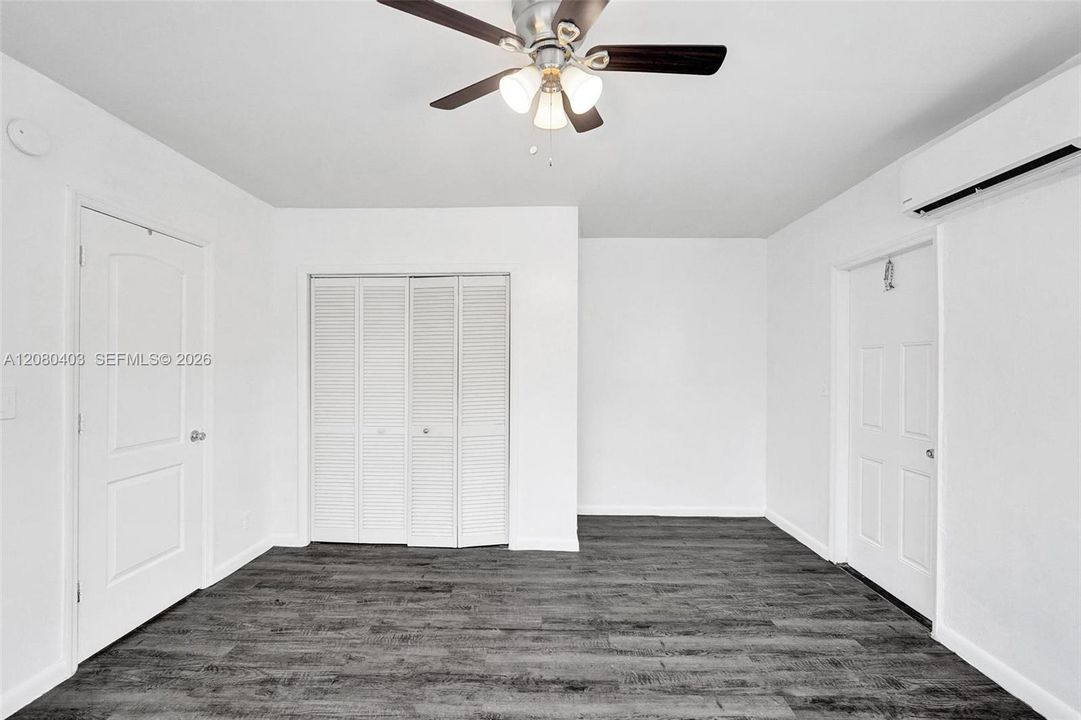 For Sale: $435,000 (3 beds, 2 baths, 1103 Square Feet)
