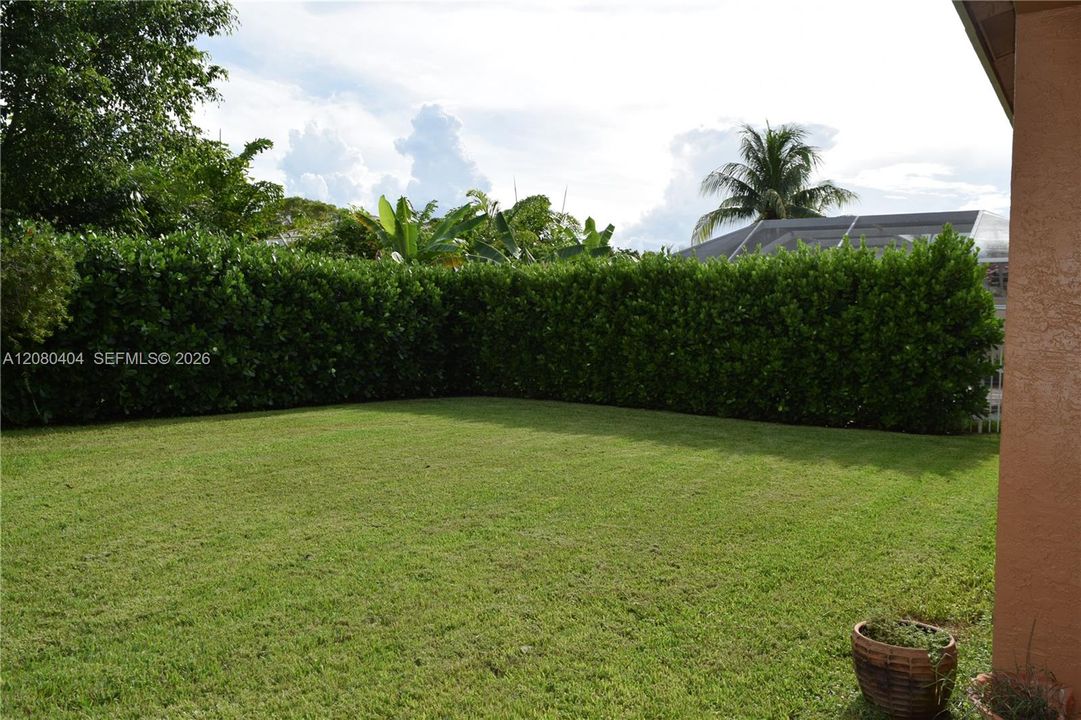For Sale: $1,200,000 (5 beds, 4 baths, 2826 Square Feet)