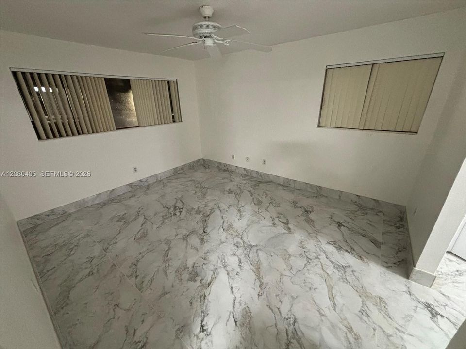 For Rent: $2,500 (2 beds, 2 baths, 870 Square Feet)