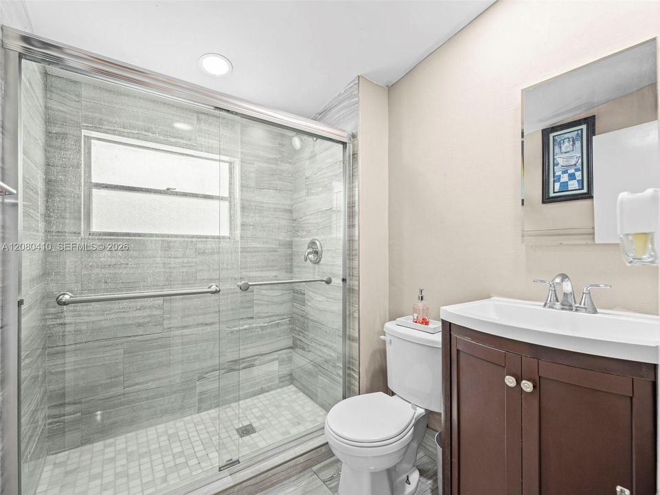 В аренду: $2,450 (2 спален, 1 ванн, 1102 Квадратных фут)