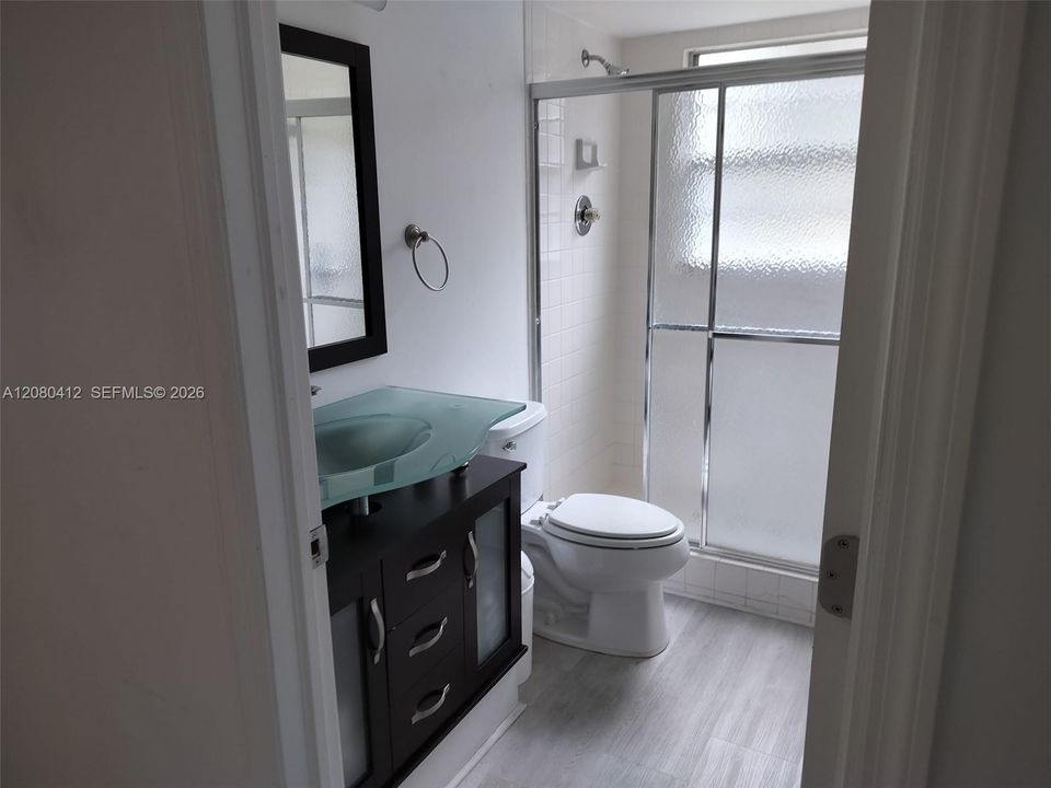 For Sale: $249,900 (2 beds, 2 baths, 1210 Square Feet)