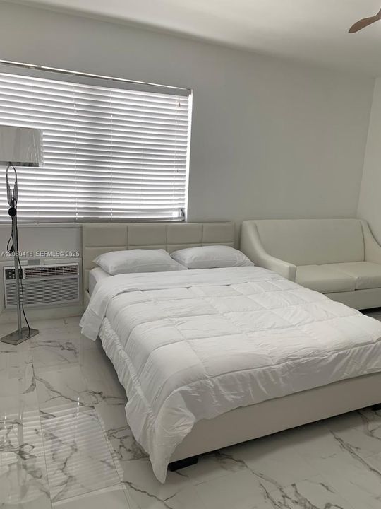 For Rent: $1,950 (1 beds, 1 baths, 500 Square Feet)