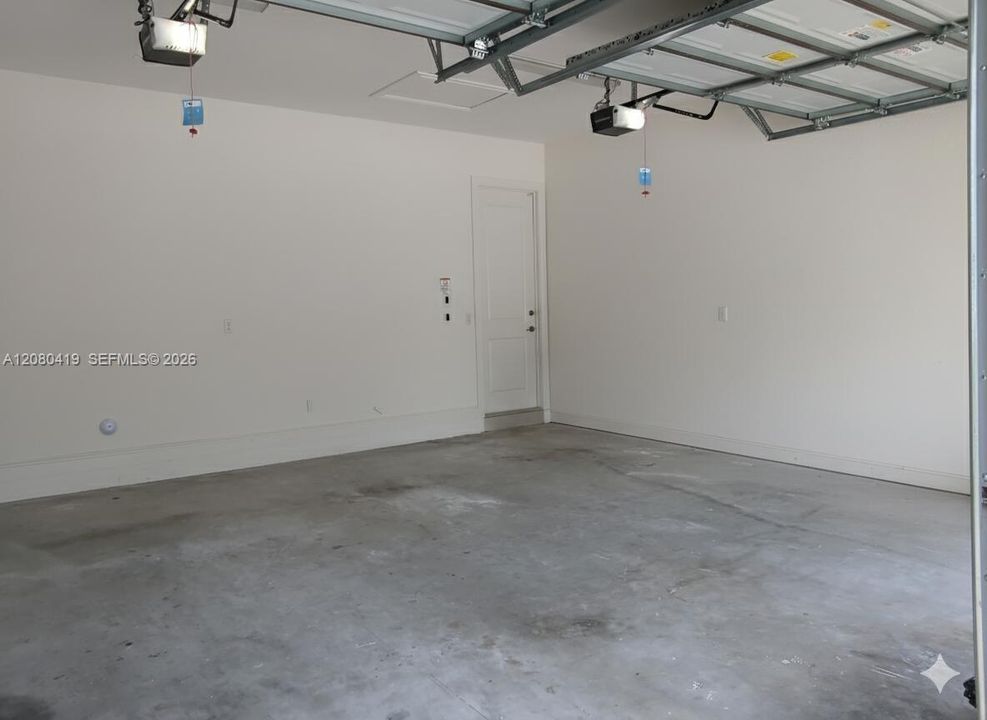 En Venta: $1,140,000 (4 camas, 3 baños, 2750 Pies cuadrados)