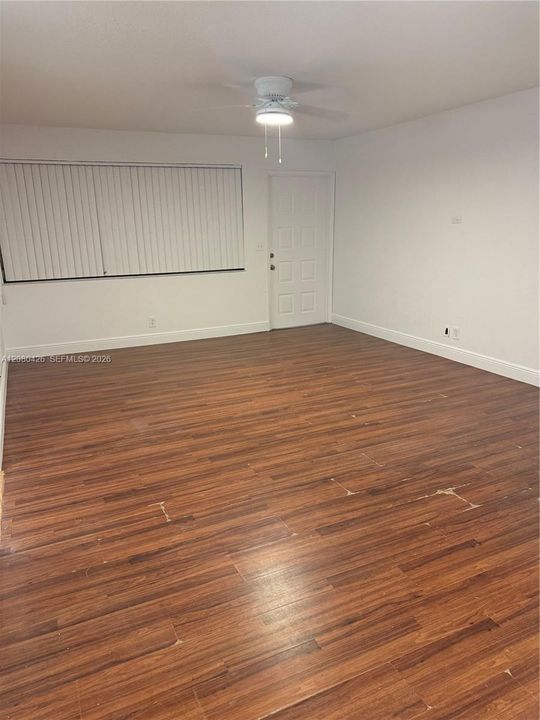 En Venta: $180,000 (2 camas, 2 baños, 768 Pies cuadrados)