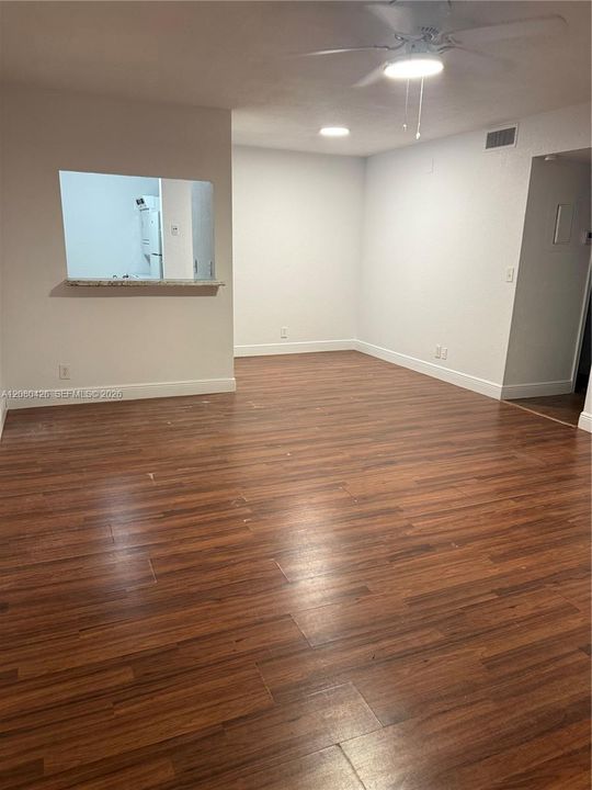 En Venta: $180,000 (2 camas, 2 baños, 768 Pies cuadrados)