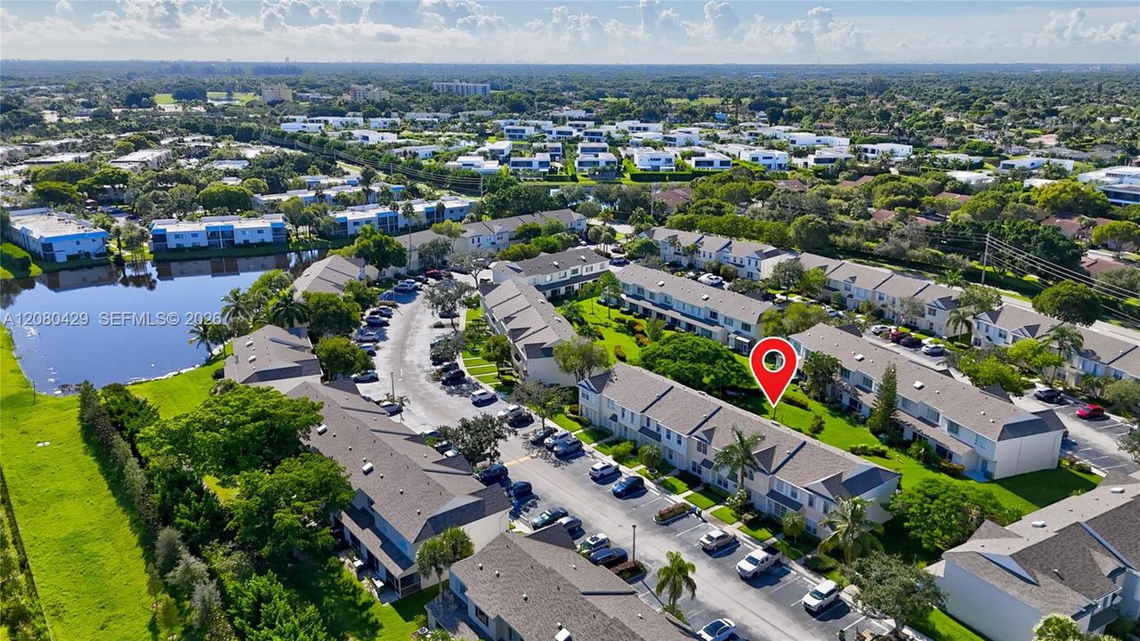 For Sale: $404,999 (2 beds, 1 baths, 1110 Square Feet)